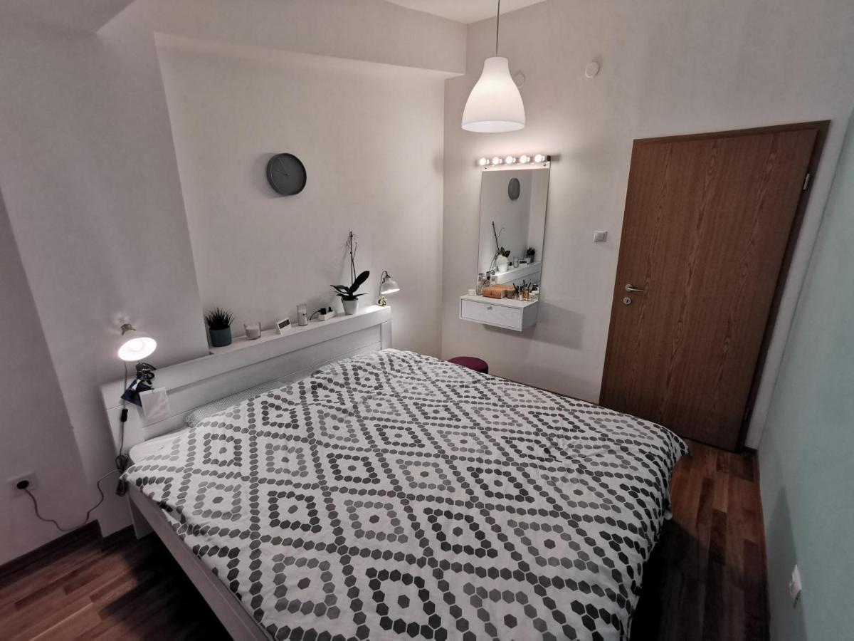Centar Luxe Apartment Skopje Ngoại thất bức ảnh